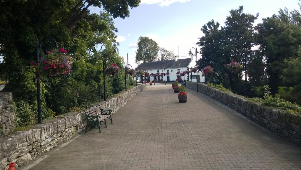 Doonard Manor B&B Craughwell 外观 照片